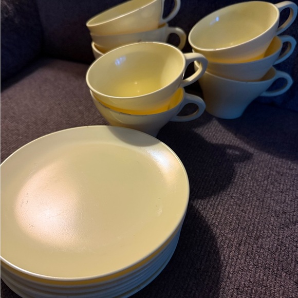 VINTAGE Melmac - Picture 2 of 2